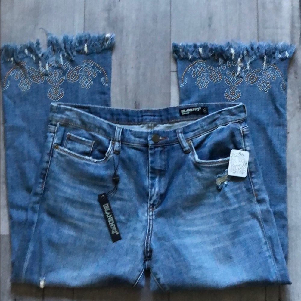 BLANKNYC Free People Crop Fray Embellish Jeans 31